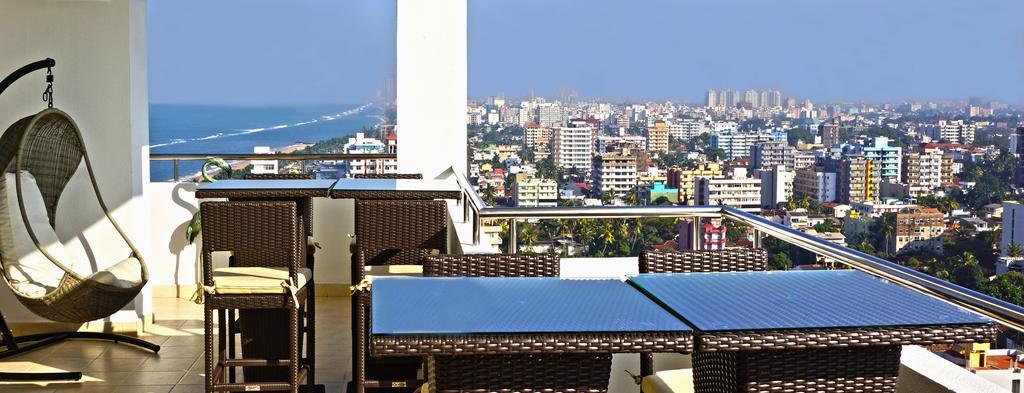 The Penthouse Above Sea Apartment Dehiwala-Mount Lavinia Exterior foto