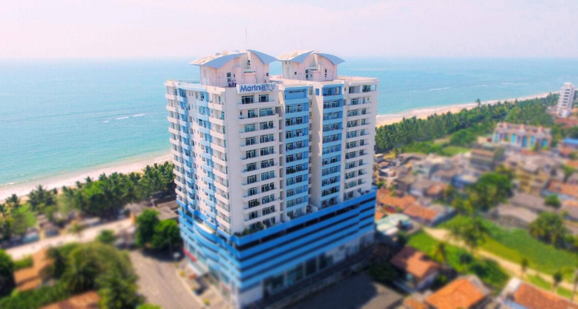 The Penthouse Above Sea Apartment Dehiwala-Mount Lavinia Exterior foto