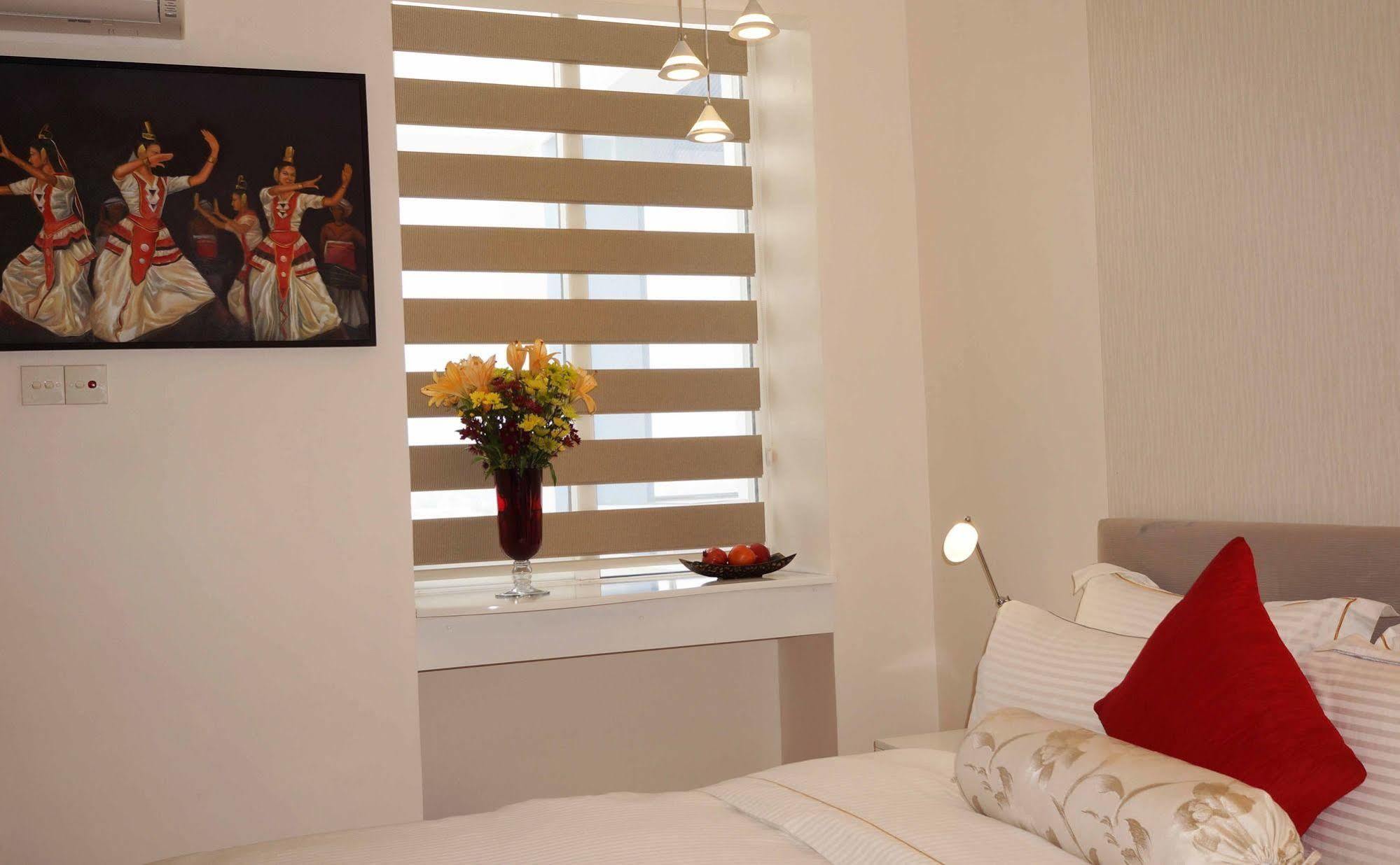 The Penthouse Above Sea Apartment Dehiwala-Mount Lavinia Exterior foto