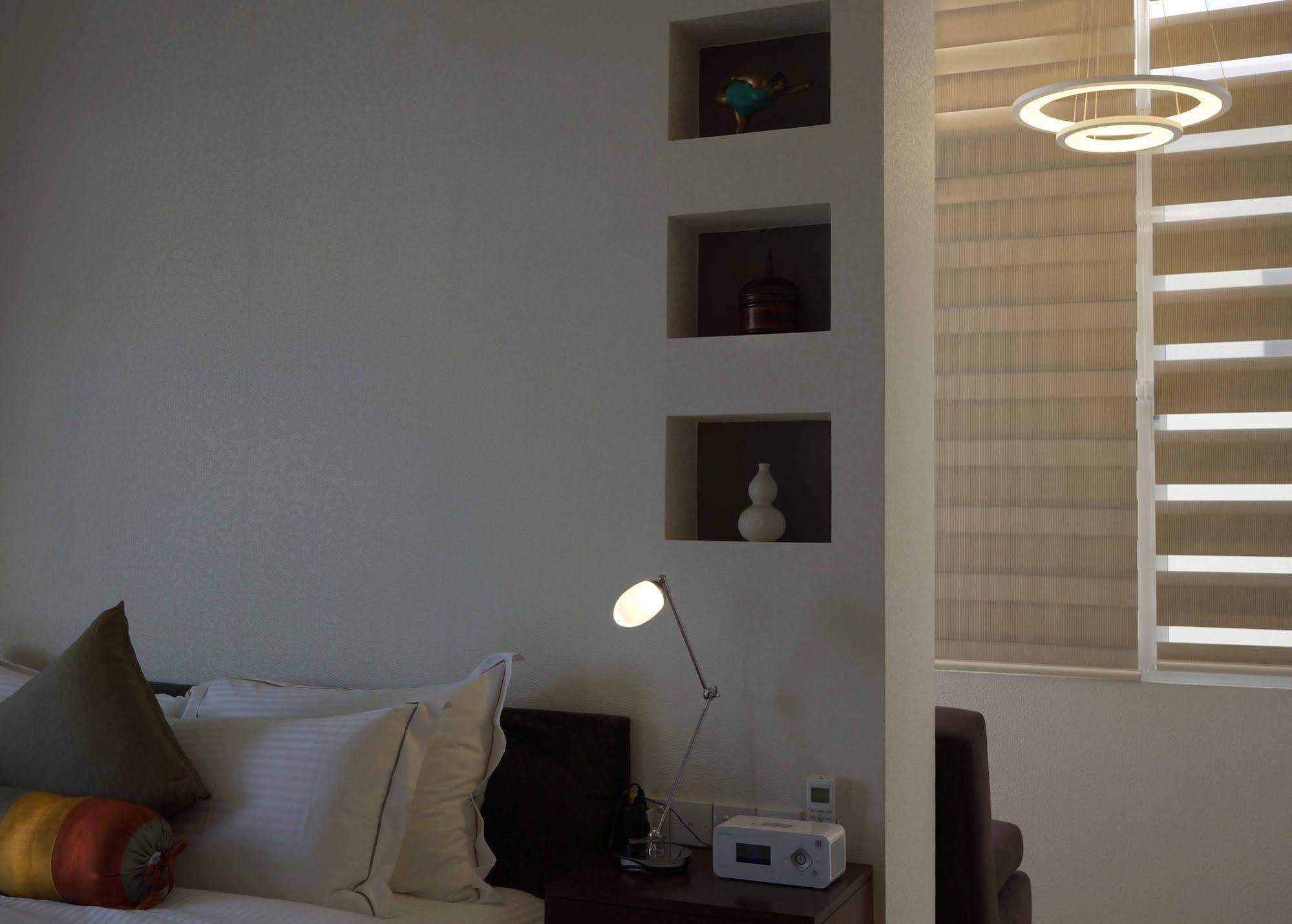 The Penthouse Above Sea Apartment Dehiwala-Mount Lavinia Exterior foto